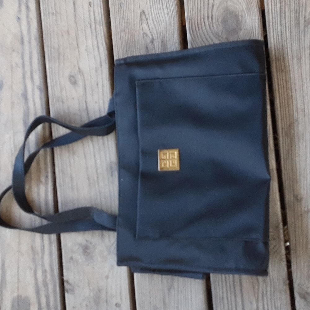 Tote